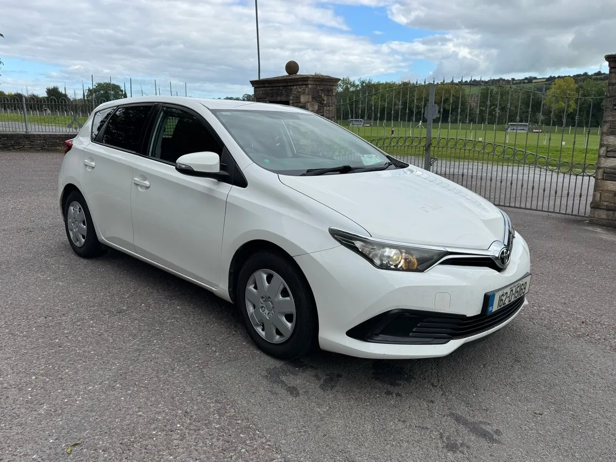 Toyota Auris Van 2016, CVRT 07/26, Tax 09/26 - Image 2