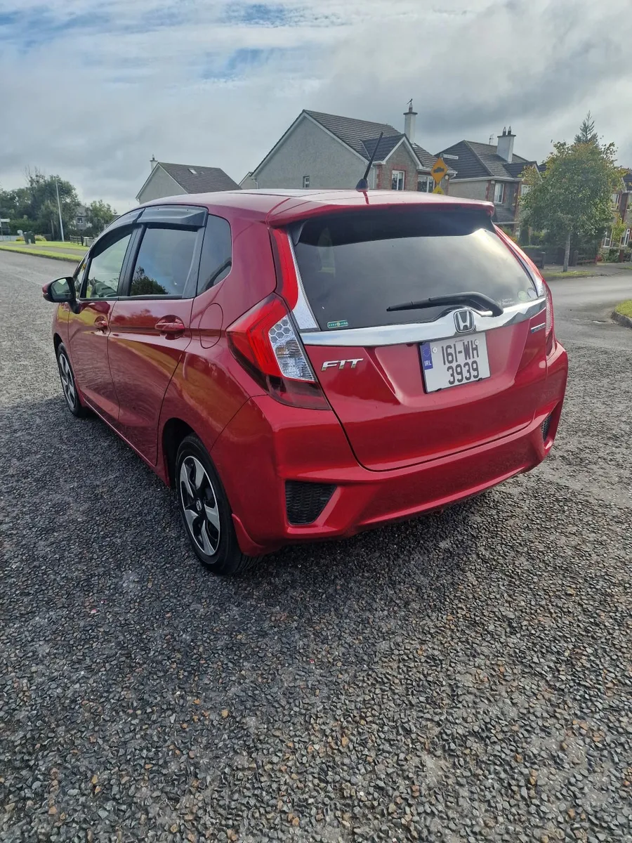 Honda Fit Hybrid 2016 NCT 8/2027 - Image 4