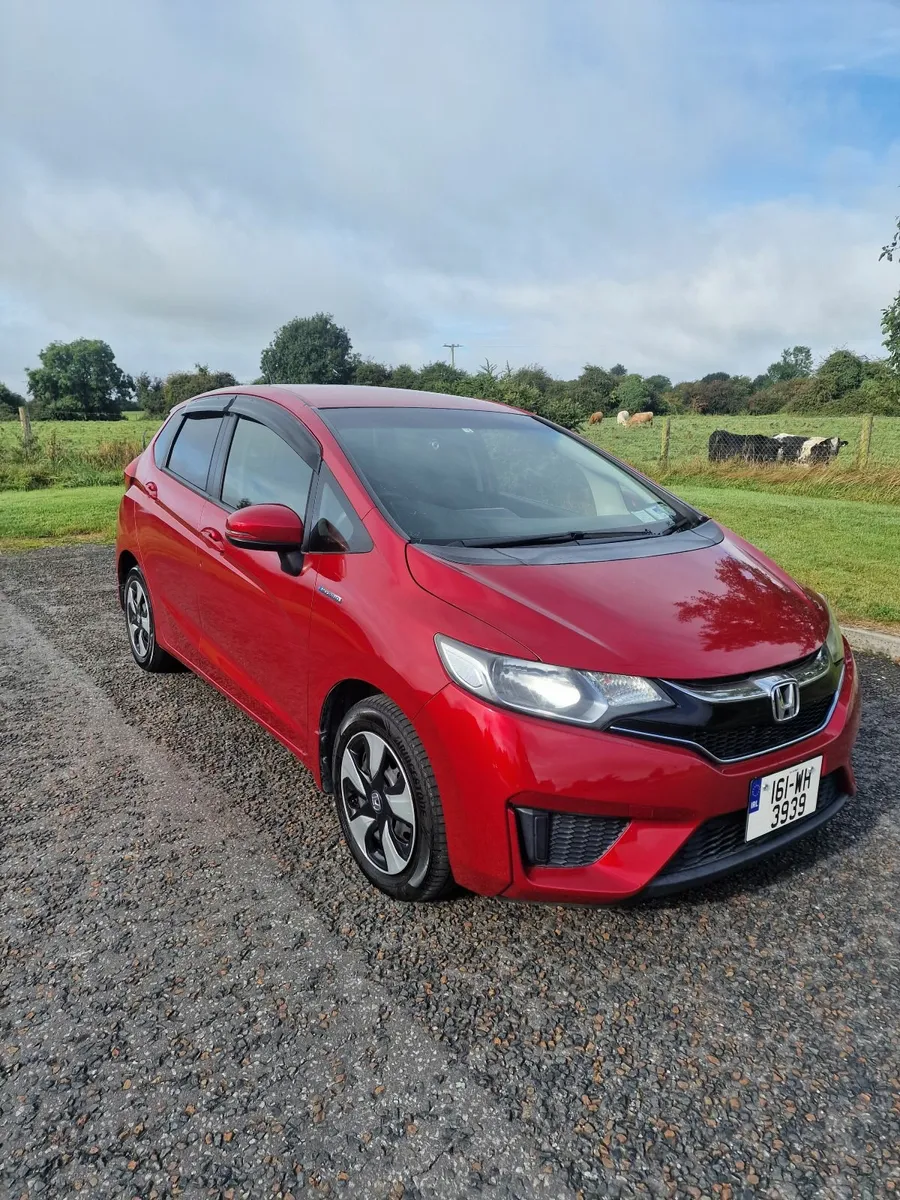 Honda Fit Hybrid 2016 NCT 8/2027 - Image 1