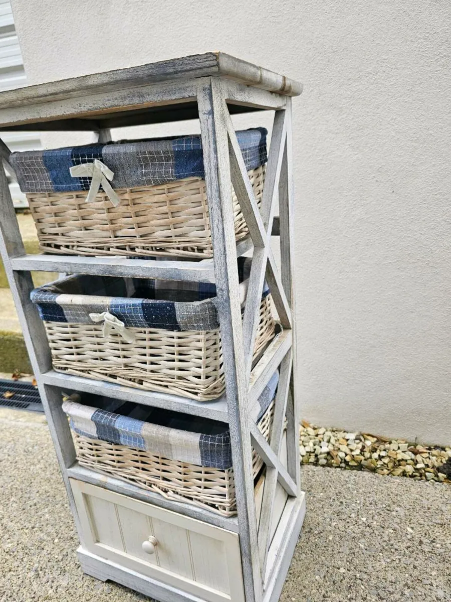 Storage unit - Image 1