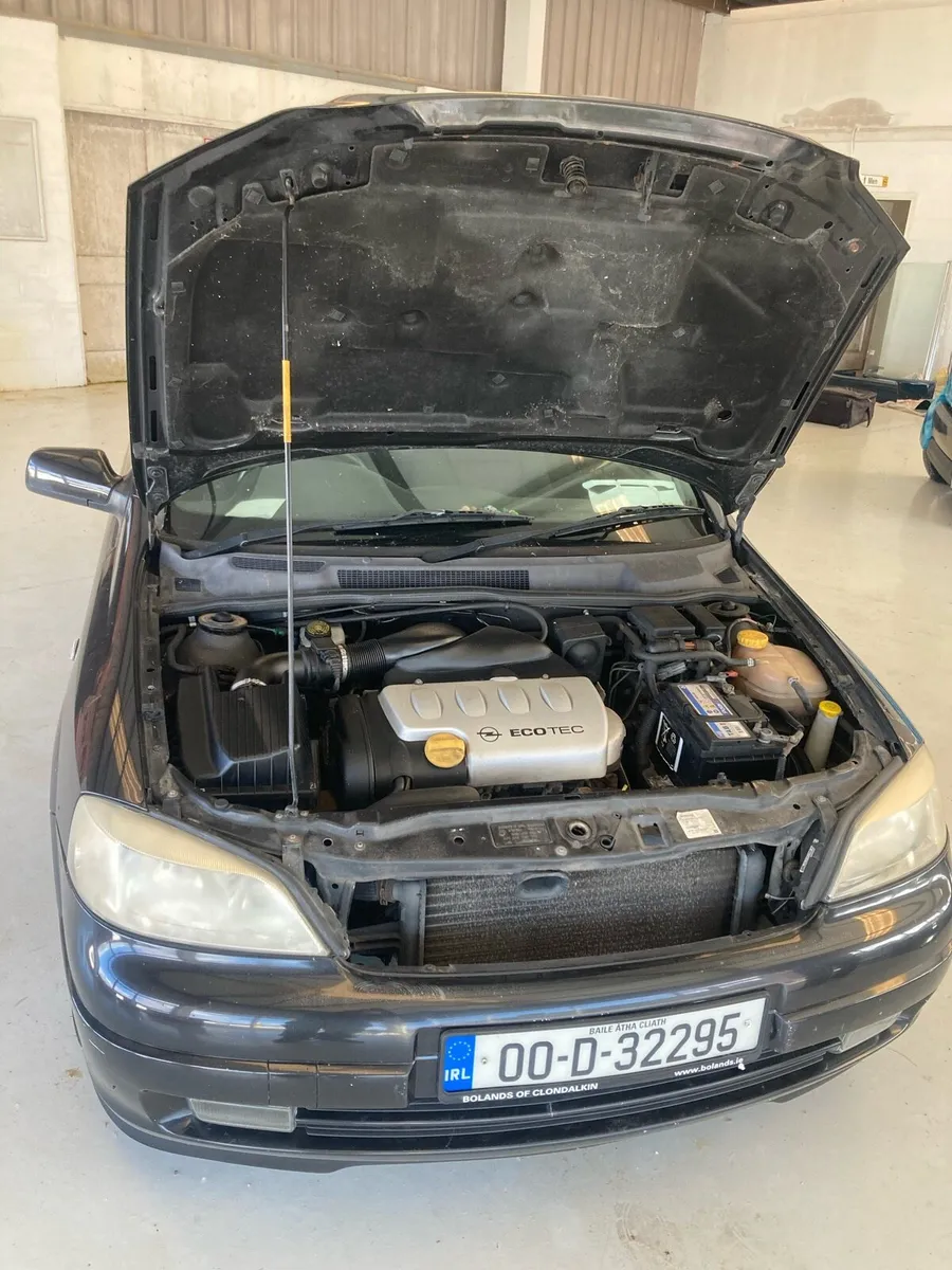 Rare Opel Astra 3dr Sport 1.8axe year 2000 - Image 3