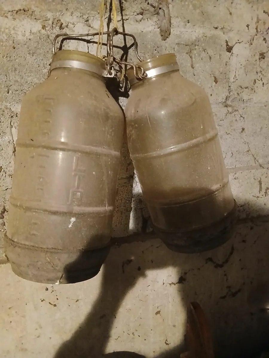 Old milking machine - Image 1