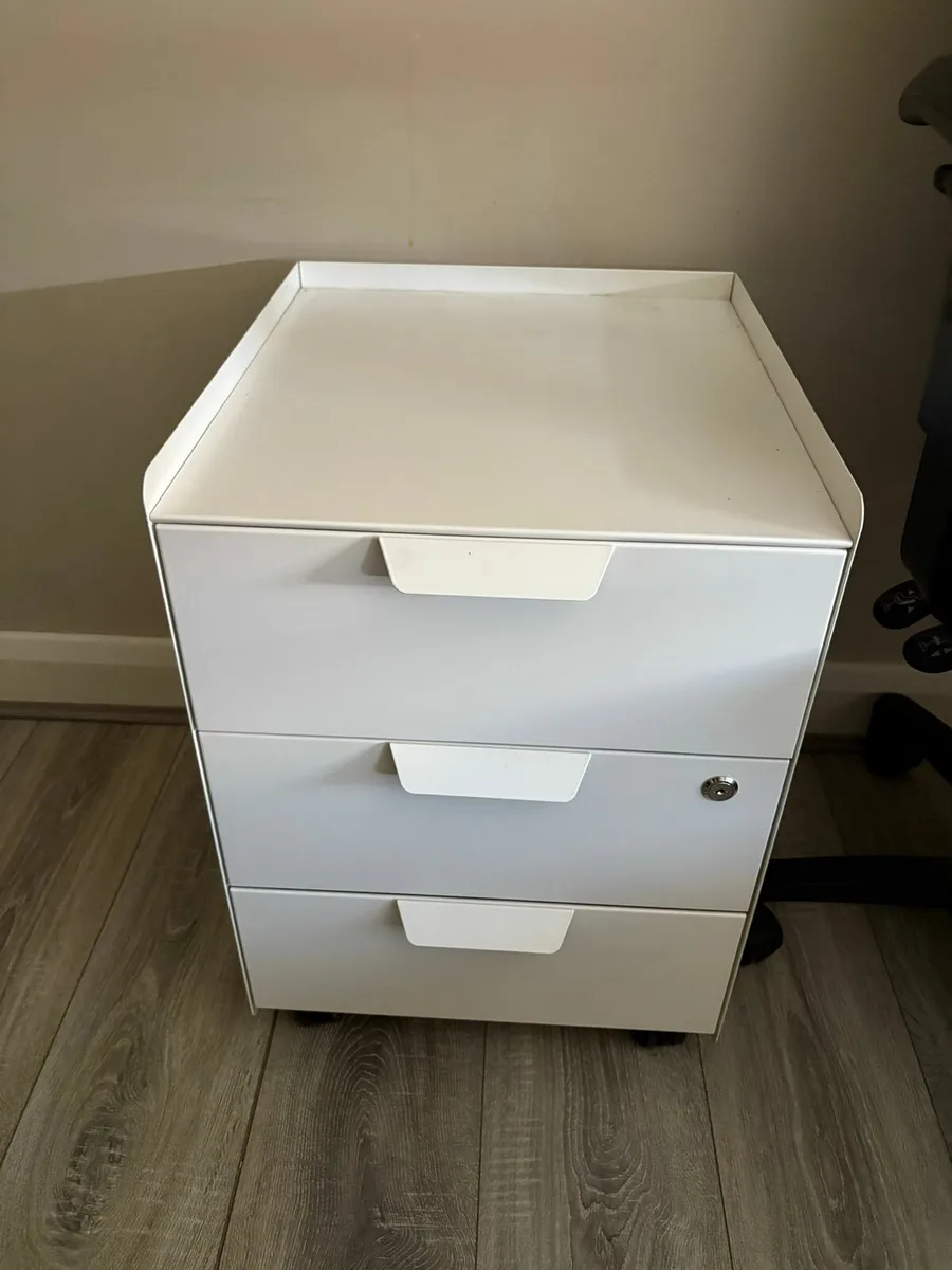 Office Desk - Image 3