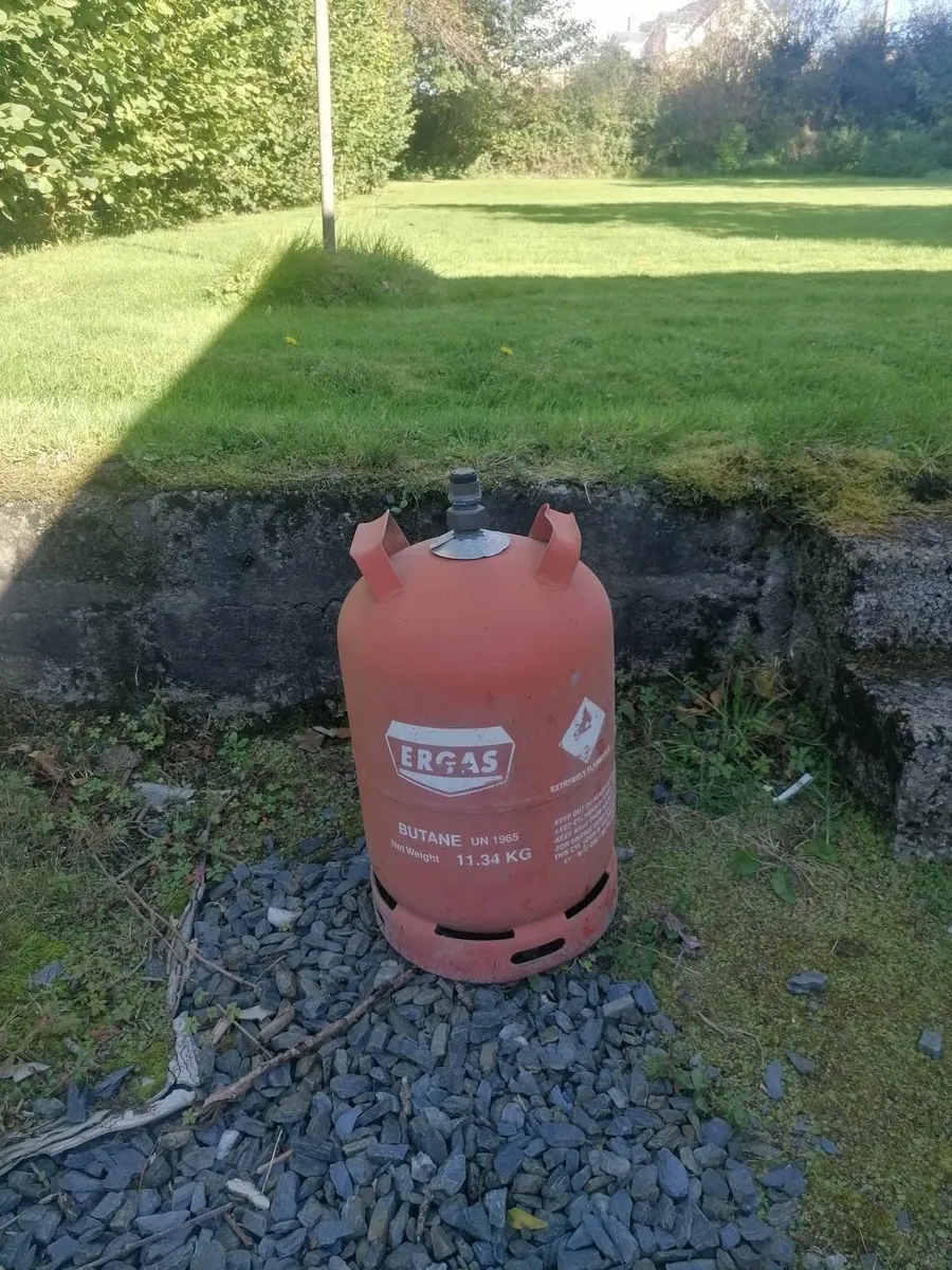 Gas cylinder