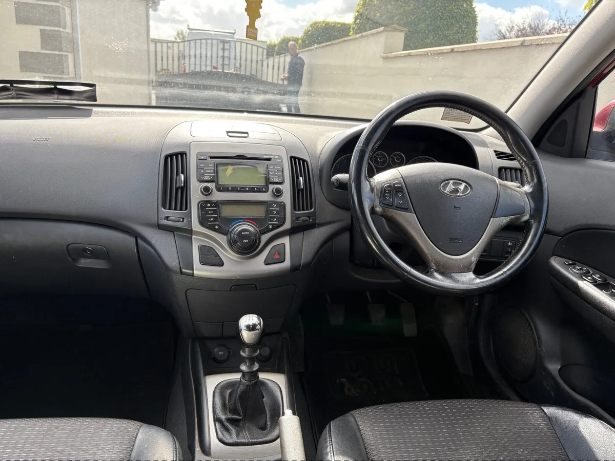 Hyundai i30 2008 - Image 2