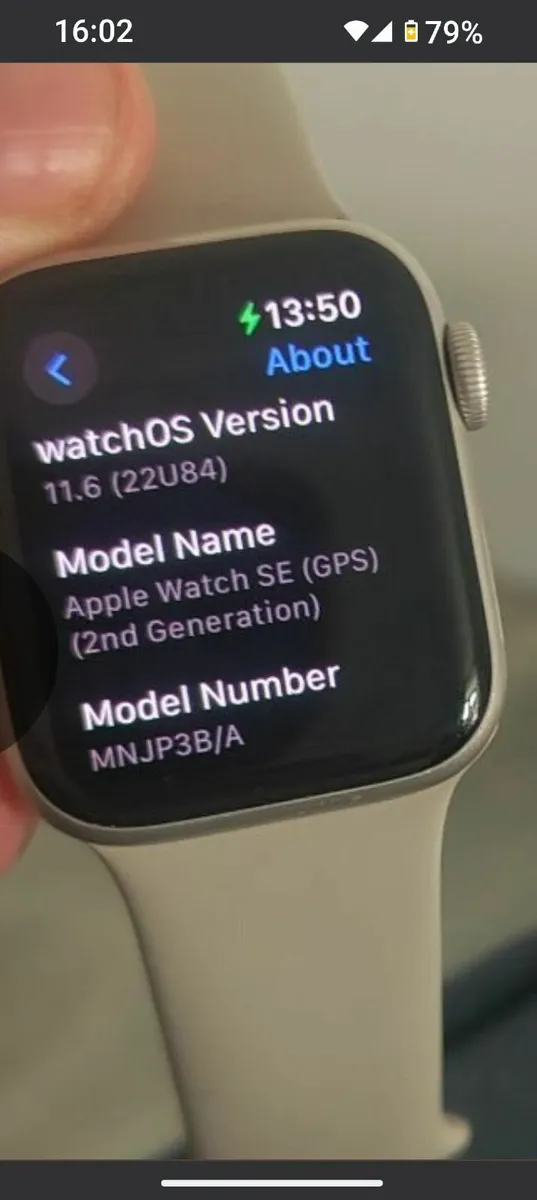 Genuine Apple watch SE 40mm 2 gen GPS  🔋  79% - Image 2