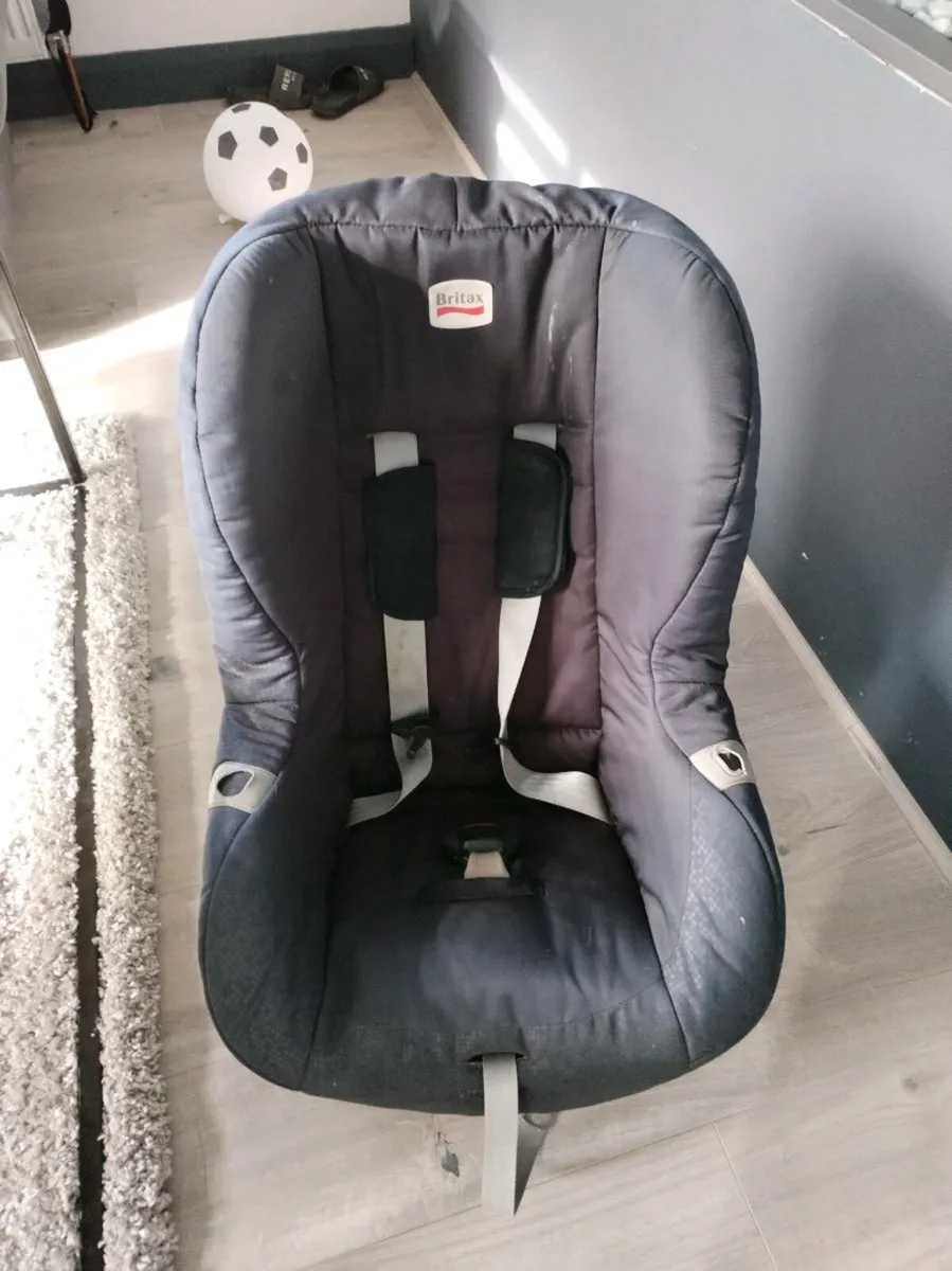 Infant car seat - Image 1