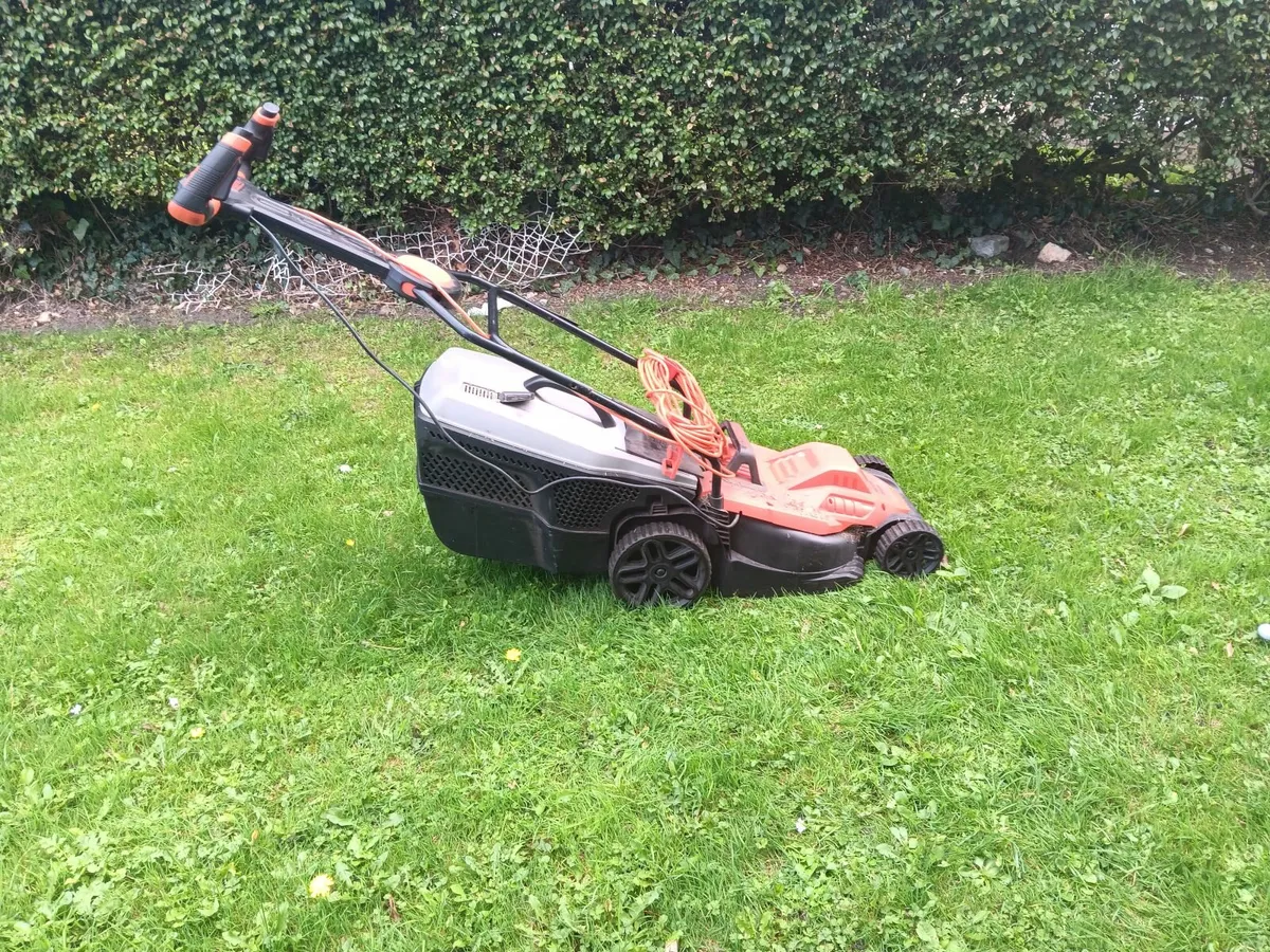 Lawnmower