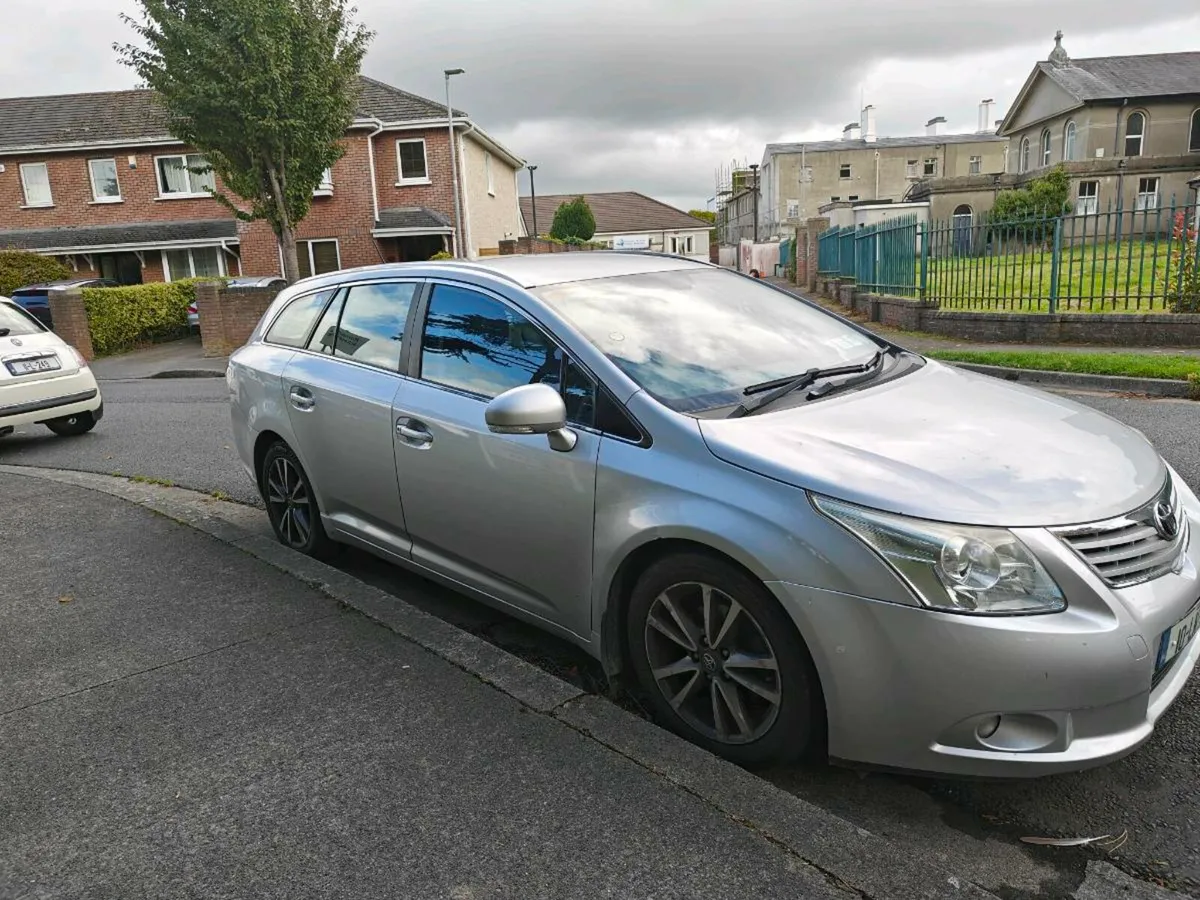 Toyota Avensis D4D TR 5DR fresh NCT - Image 3