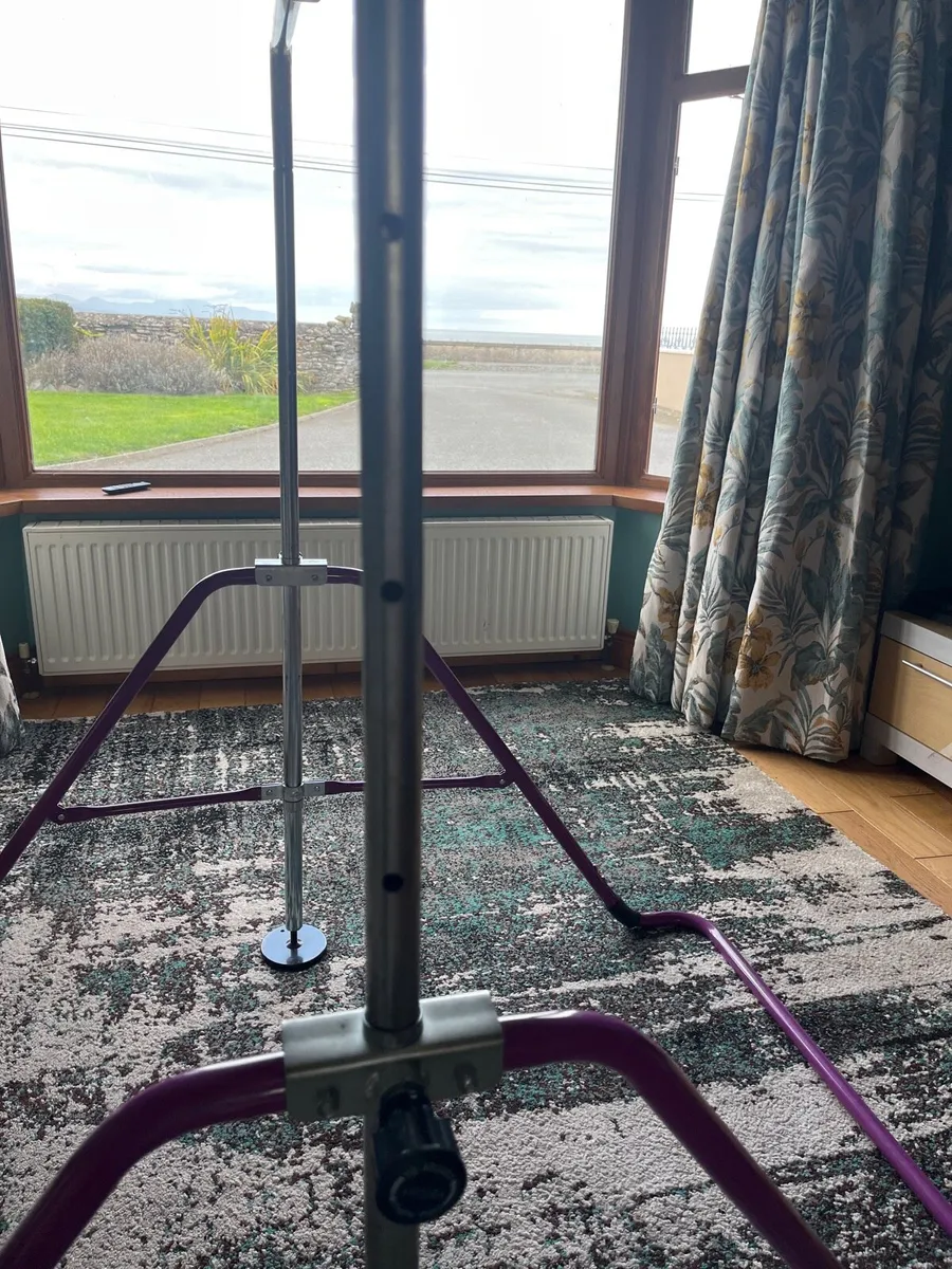 Gymnastics bar (purple) - Image 3