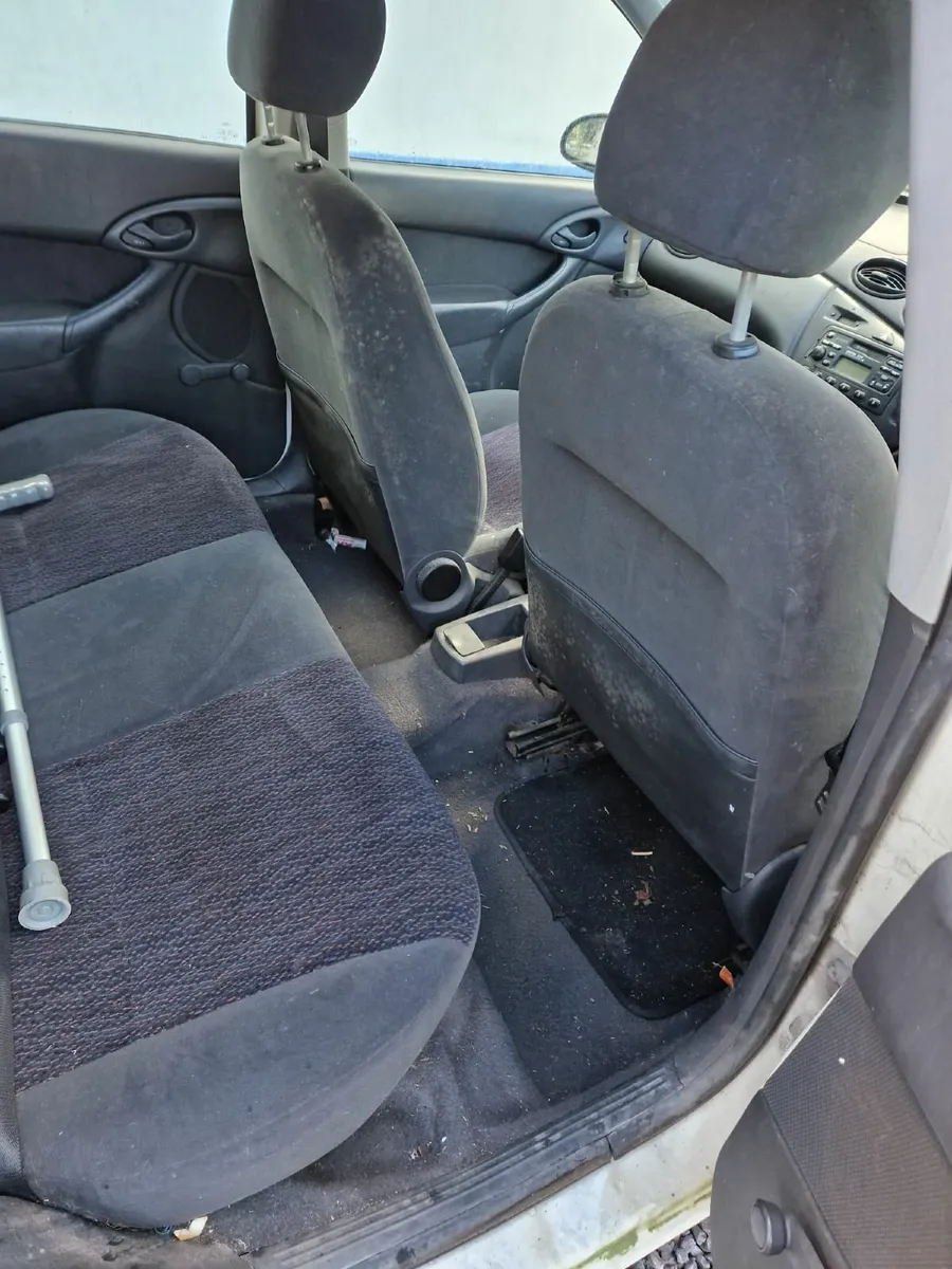 Ford Focus 1999 - Image 3