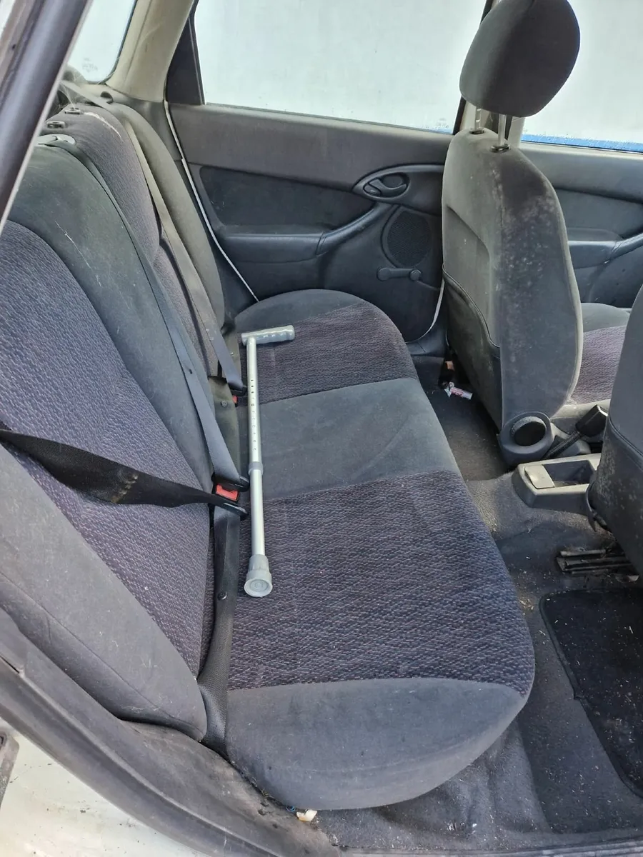 Ford Focus 1999 - Image 4