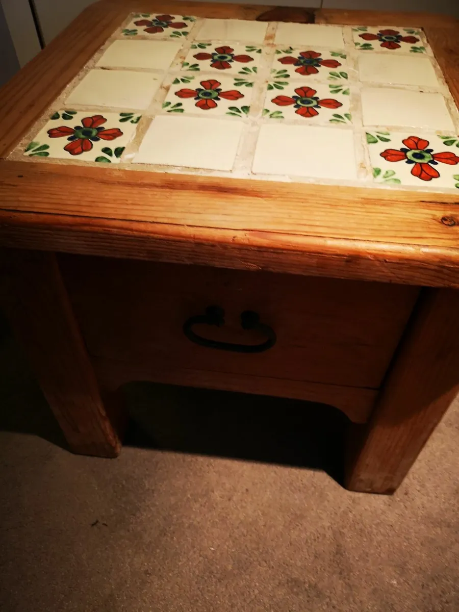 Mexican pine coffee table - Image 1
