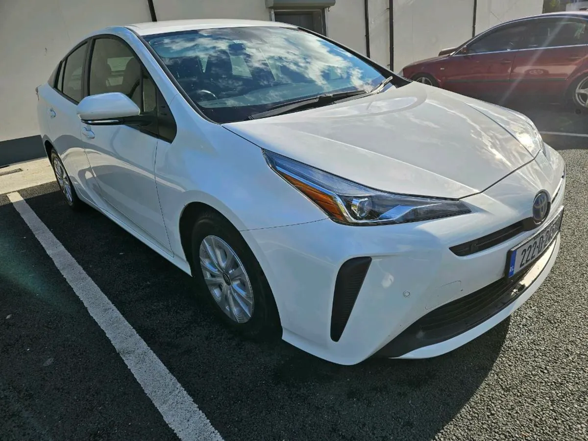 Toyota Prius 2022 Auto Hybrid low mileage - Image 3