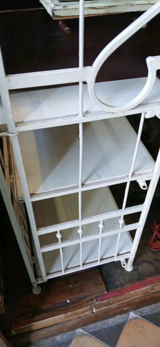 Vintage ornate Iron and wood shelving stand - Image 3