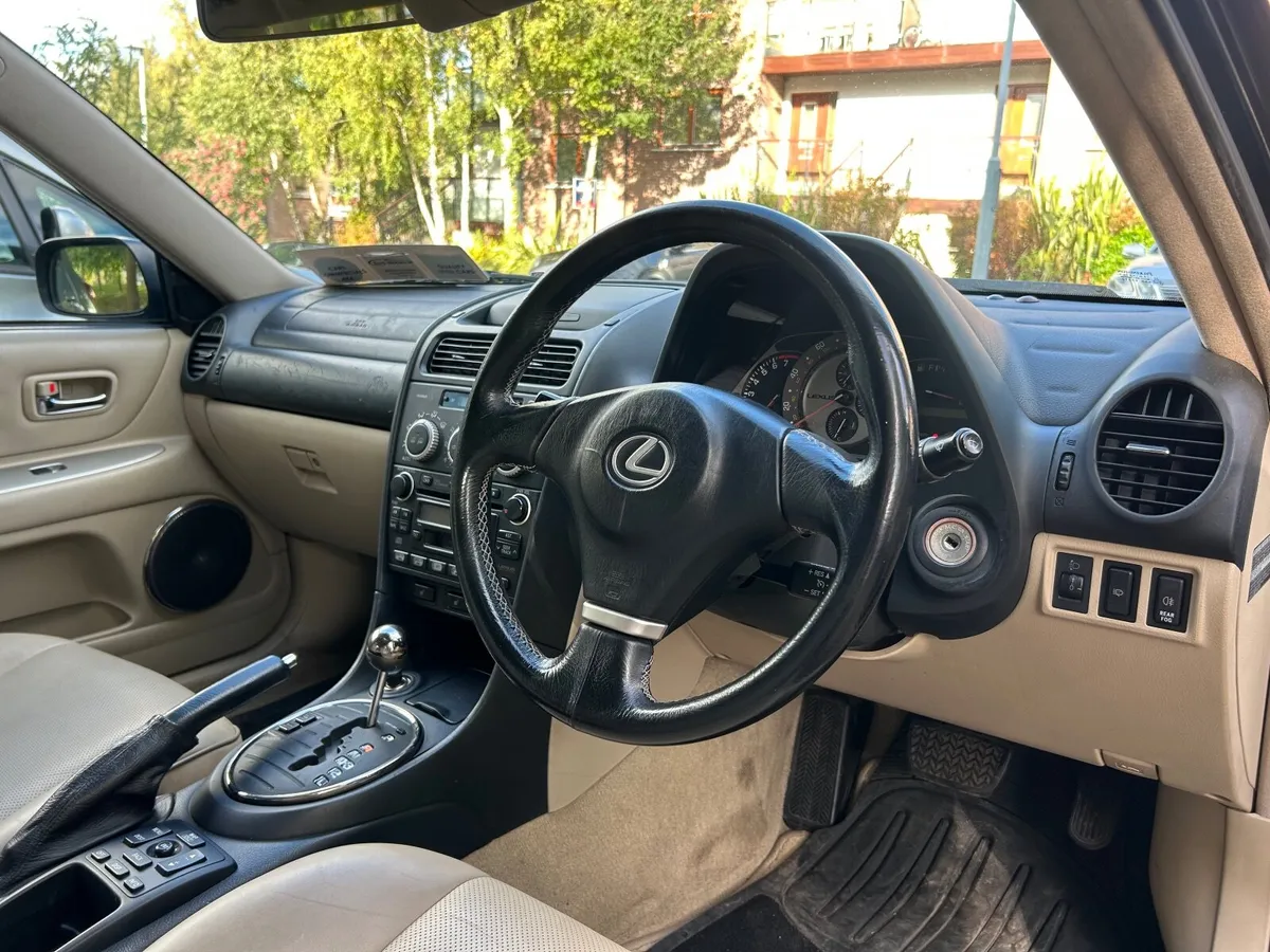 Lexus IS 2004, 2.0 L, Automatic, Nct & Tax - Image 4