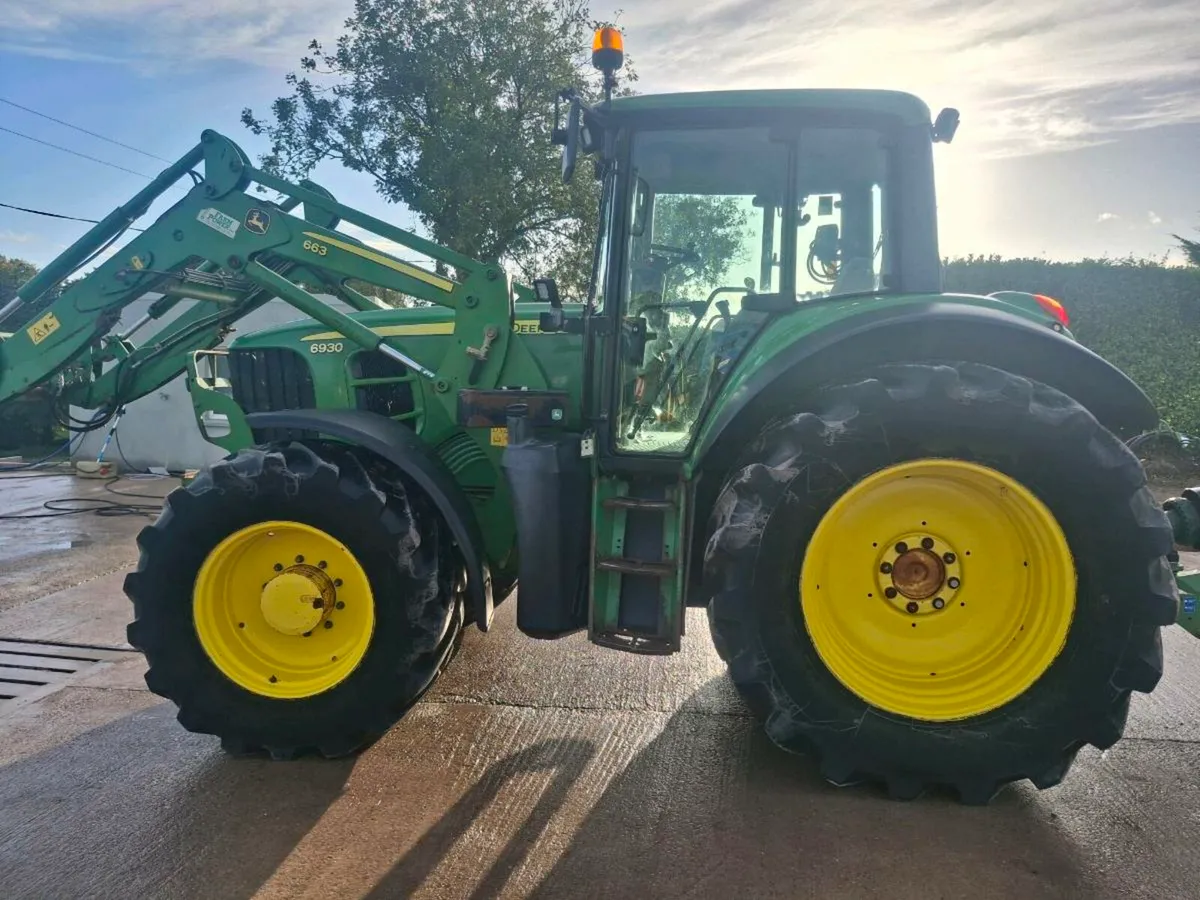 John Deere 6930 - Image 2