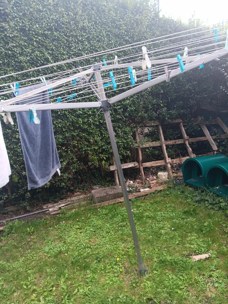 Clothes line