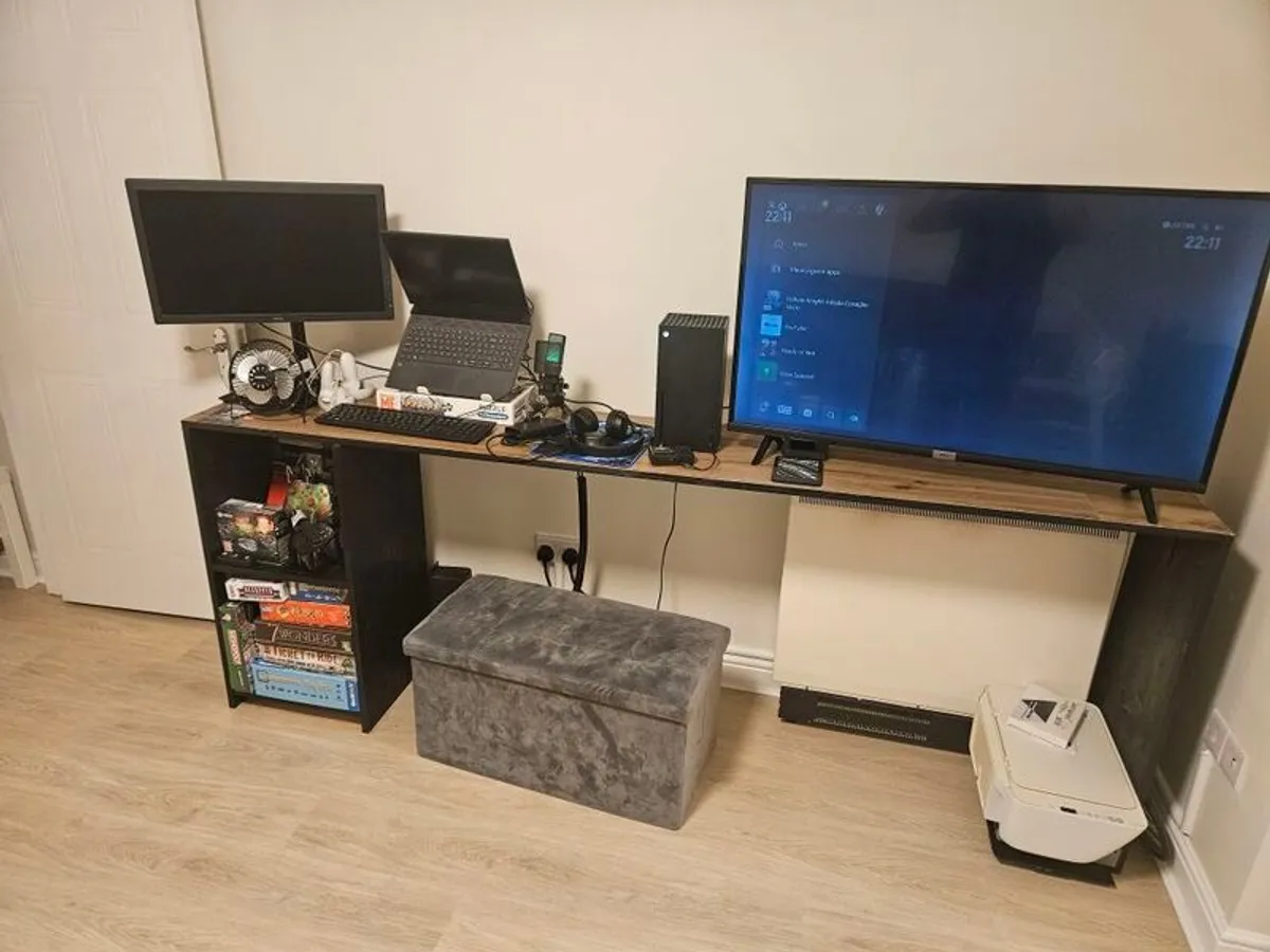 Desk For Free 235 cm wide - Image 1