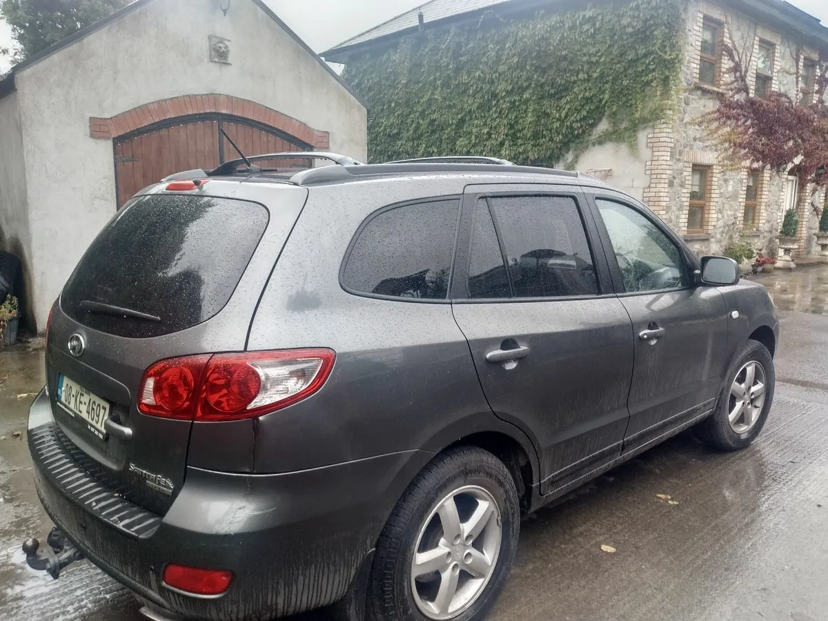 Hyundai Santa Fe 2008 - Image 2