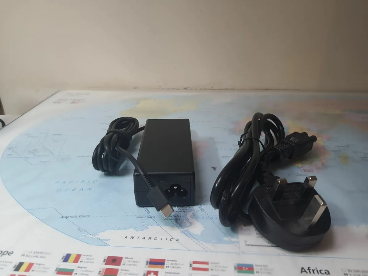 Laptop Charger 65W Type USB C Compatible - Image 2