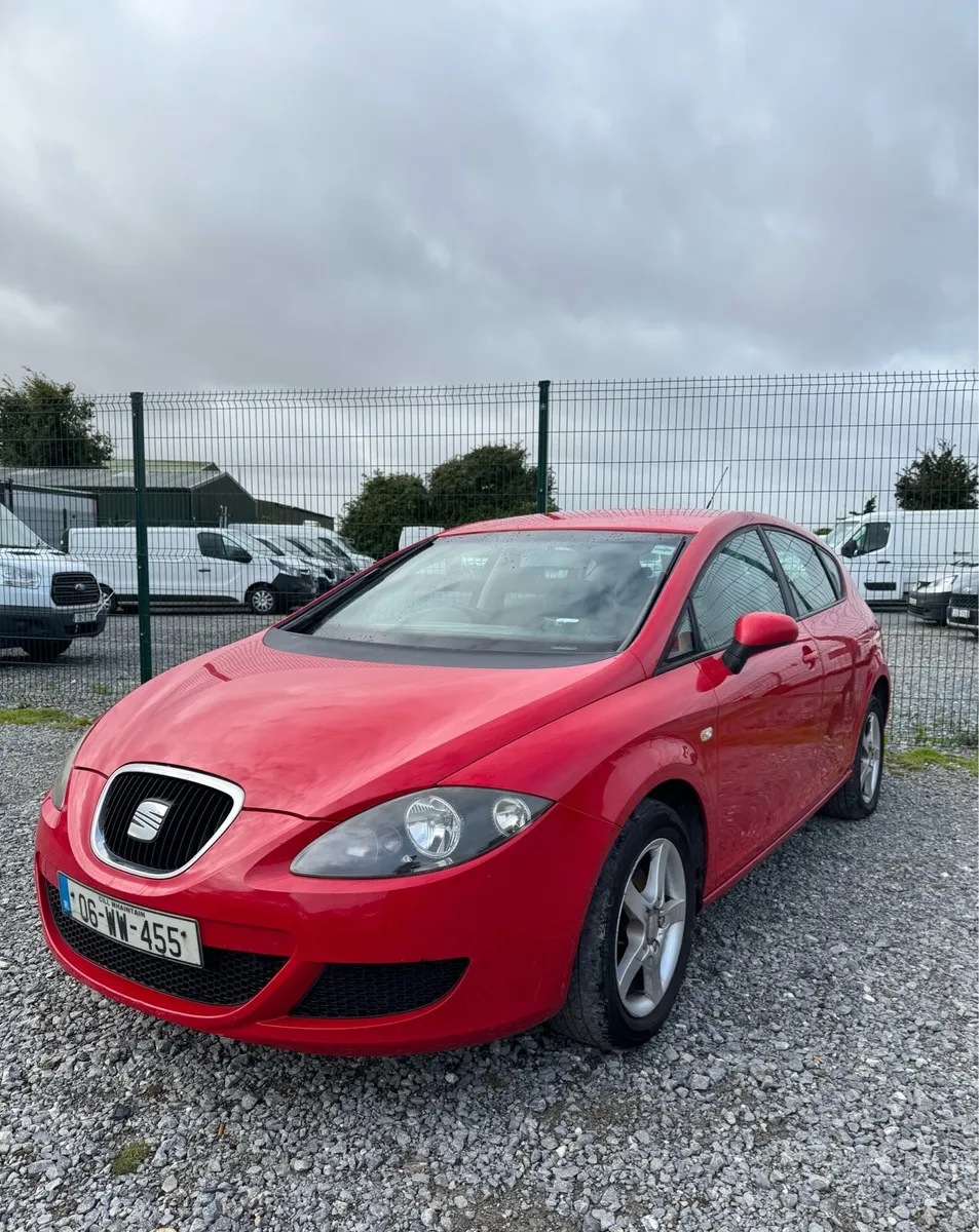 Seat leon 1.6 petrol - Low Mileage - Image 2