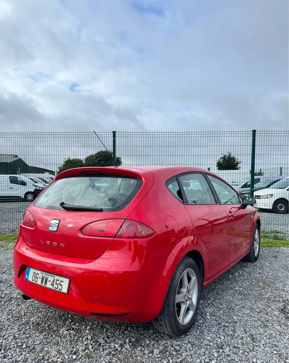 Seat leon 1.6 petrol - Low Mileage - Image 3