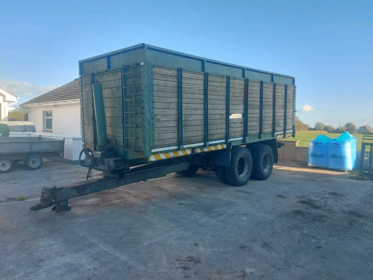 Grain trailer - Image 2