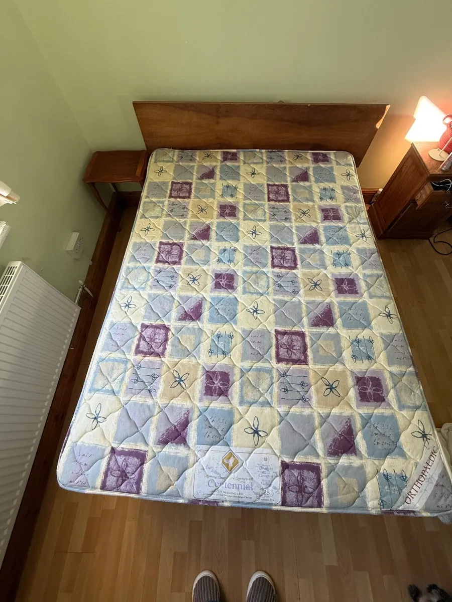 Bed frame and mattress - Image 3