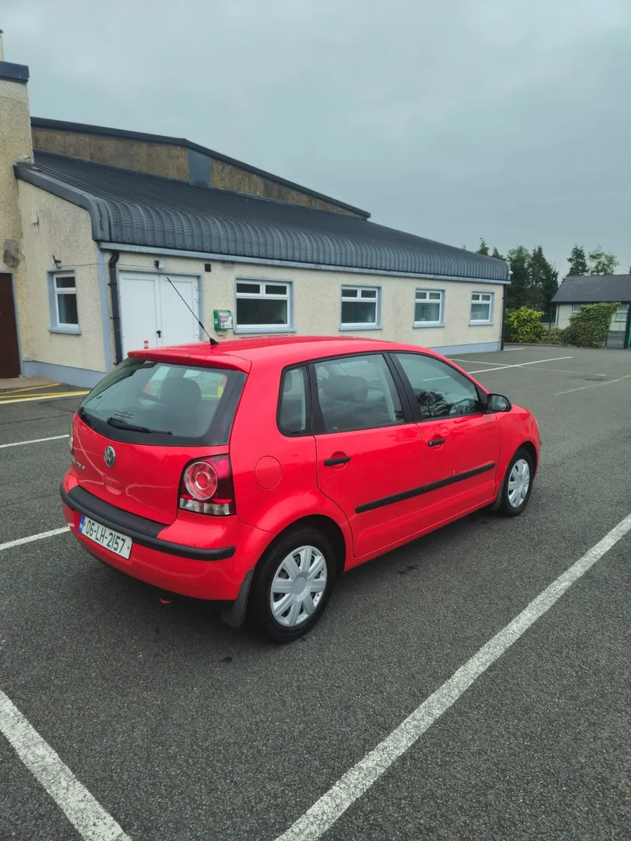 Volkswagen Polo 2006 - Image 2
