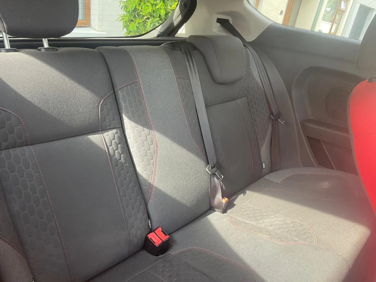 Ford Fiesta 2014 - Image 3