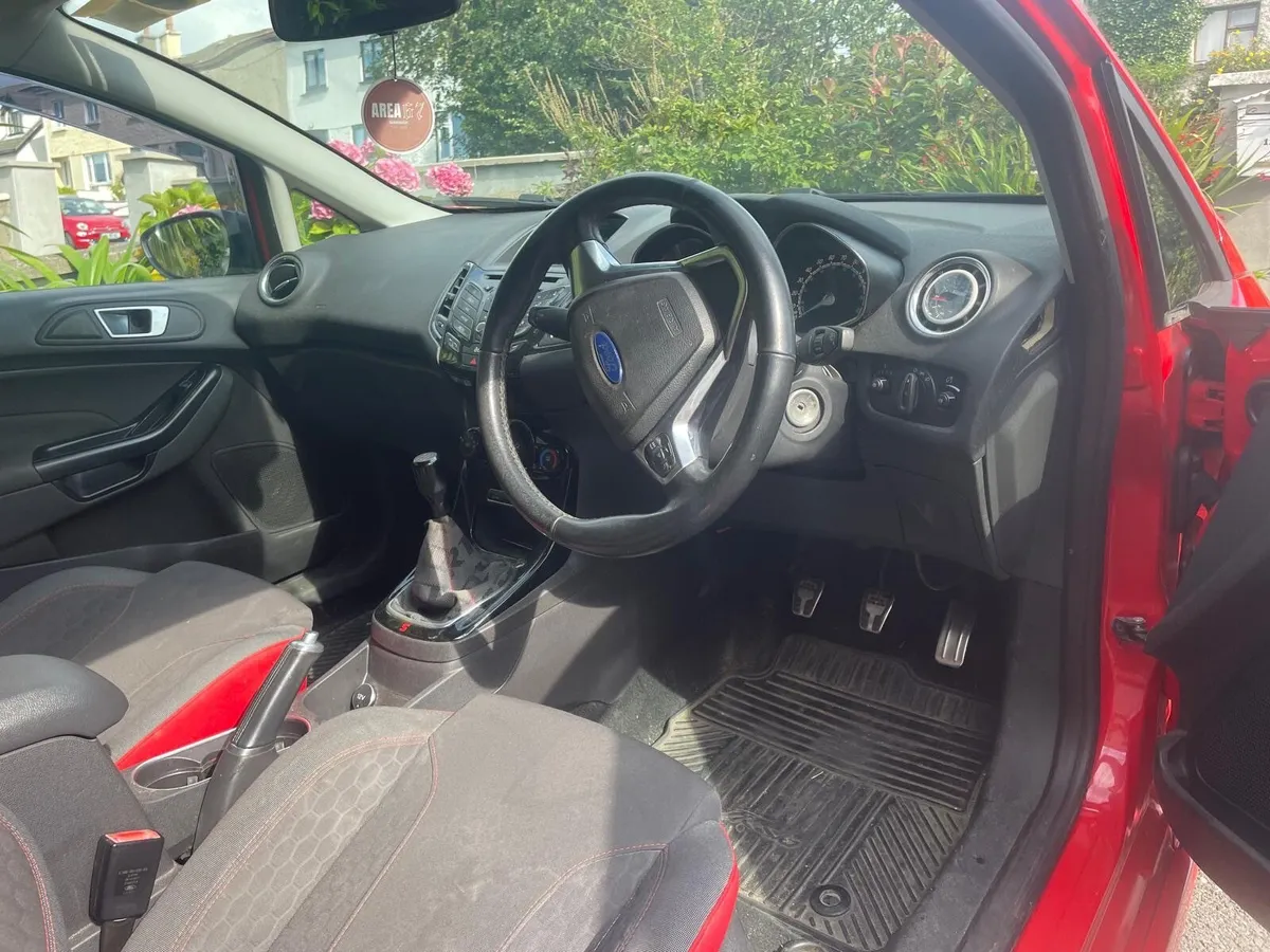 Ford Fiesta 2014 - Image 4