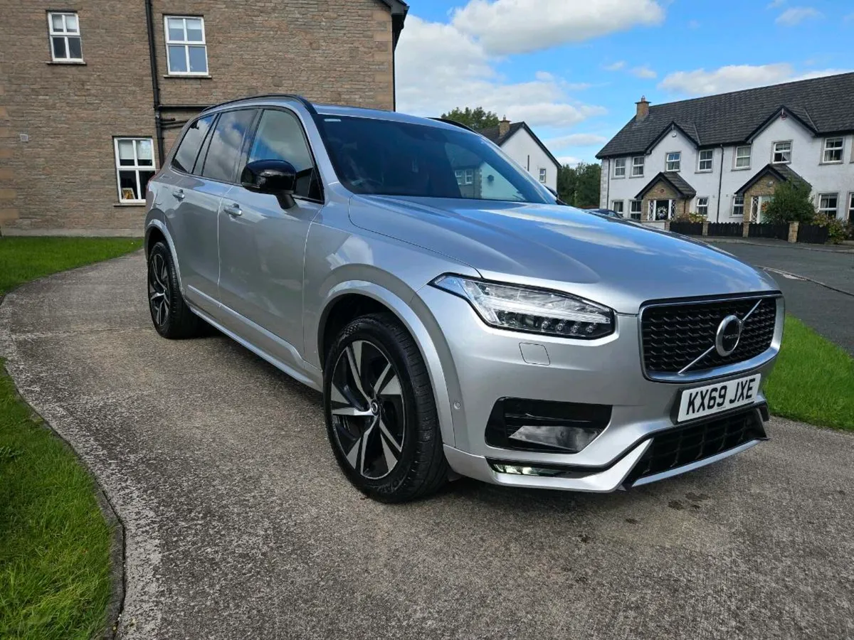 Volvo XC90 d5 - Image 1