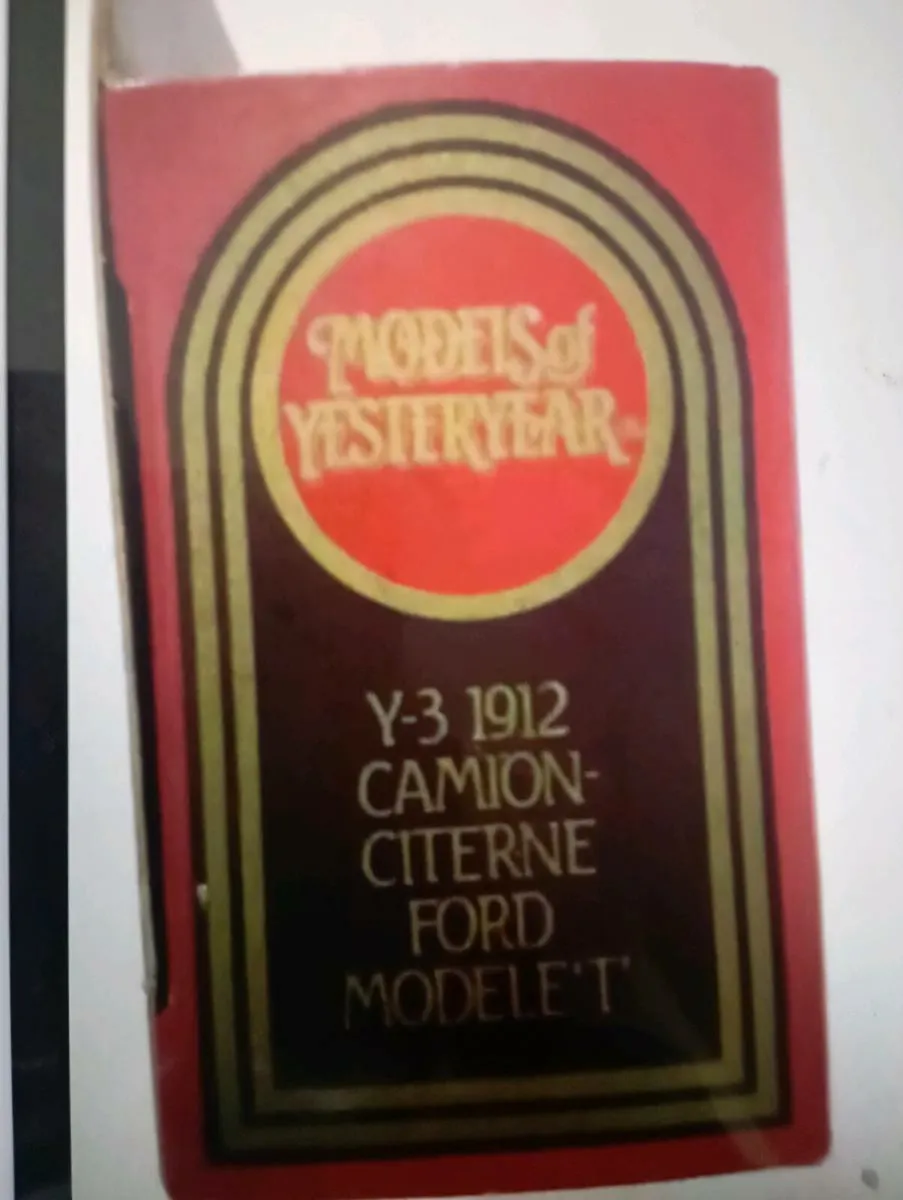 MATCHBOX DIE-CAST MODLES OF YESTYEAR - Image 4