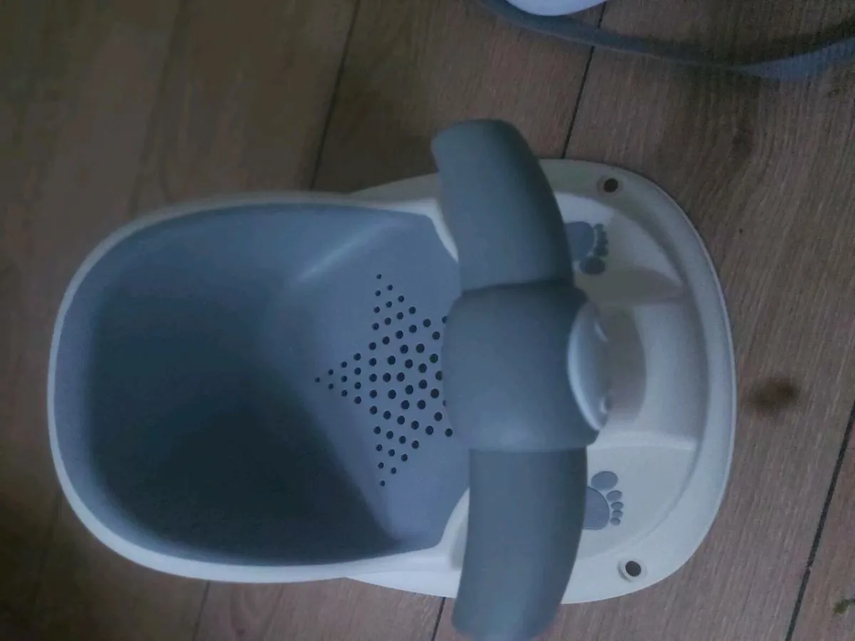 Portable  baby bath seat - Image 2