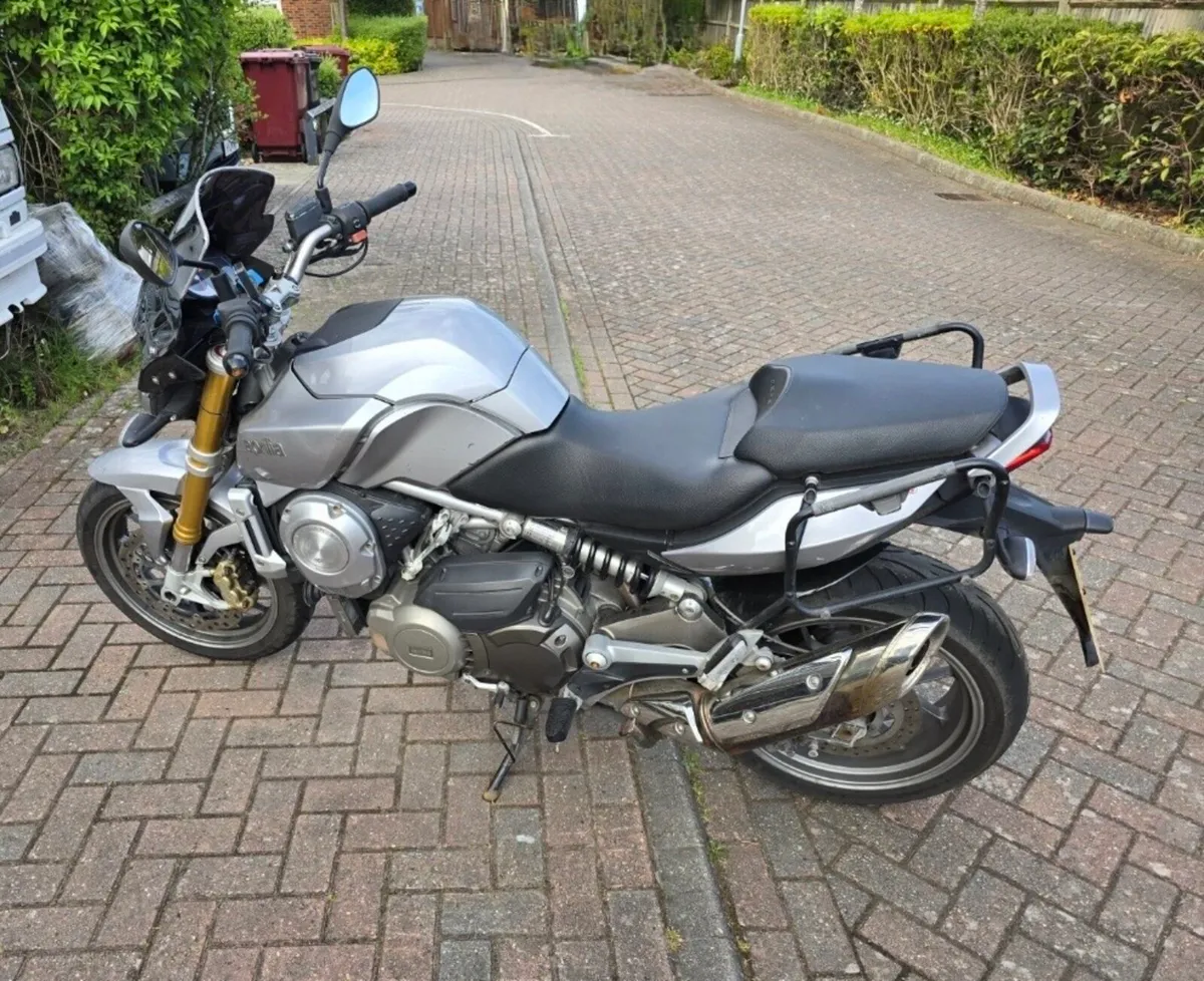 2009 Aprilia mana 850 automatic - Image 2