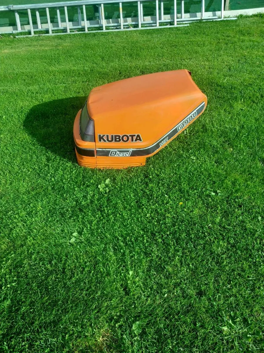 Kubota g1900 bonnet - Image 2