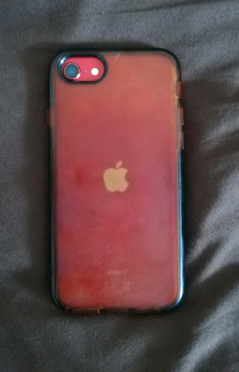 iPhone SE 64GB Red - Image 4