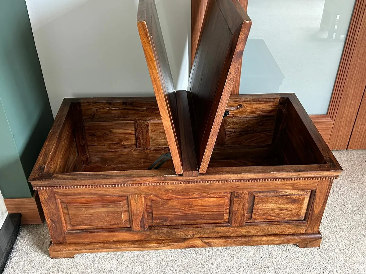 solid mango wood storage chest/coffee table - Image 4
