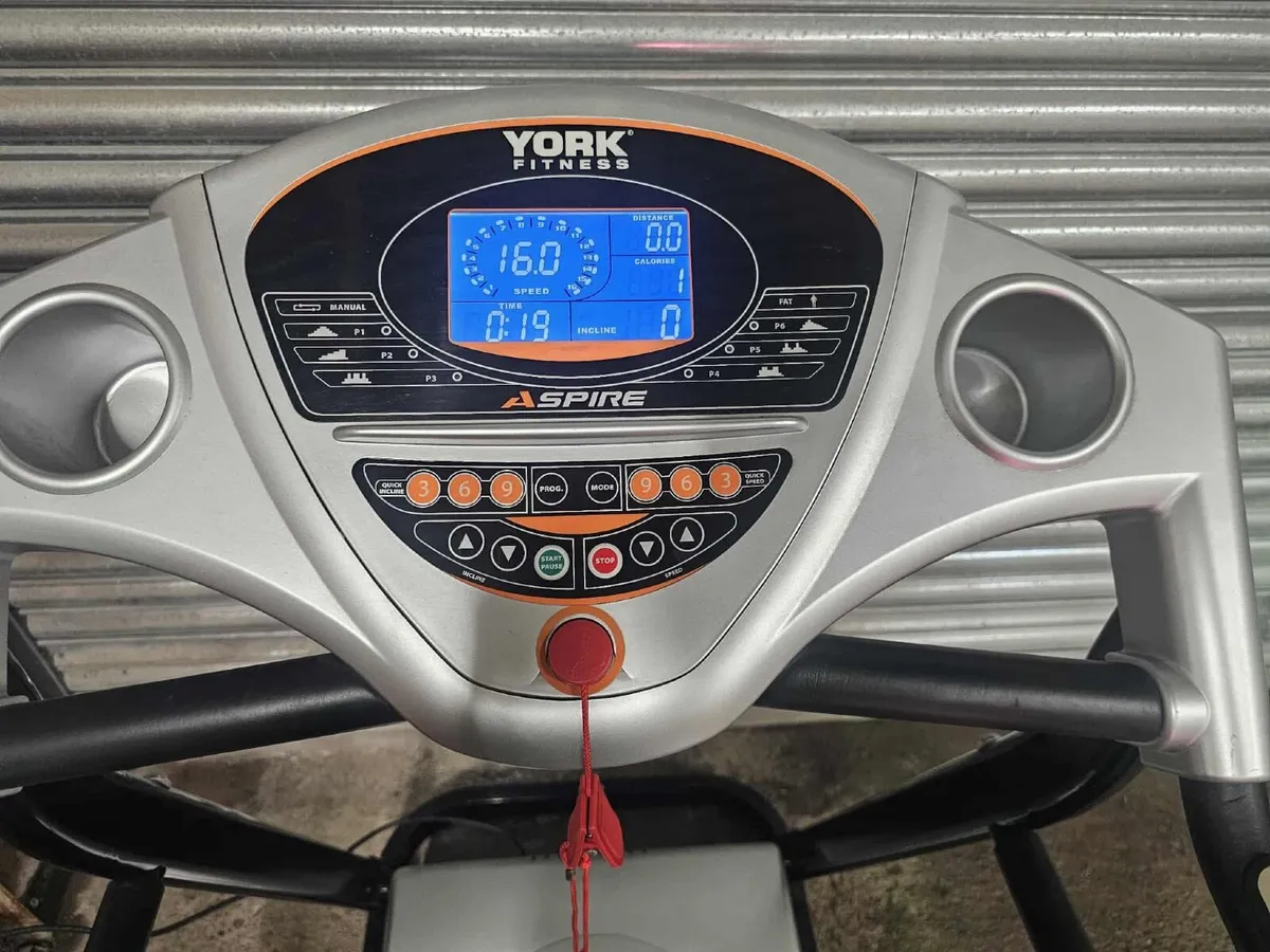 Treadmill - Image 2