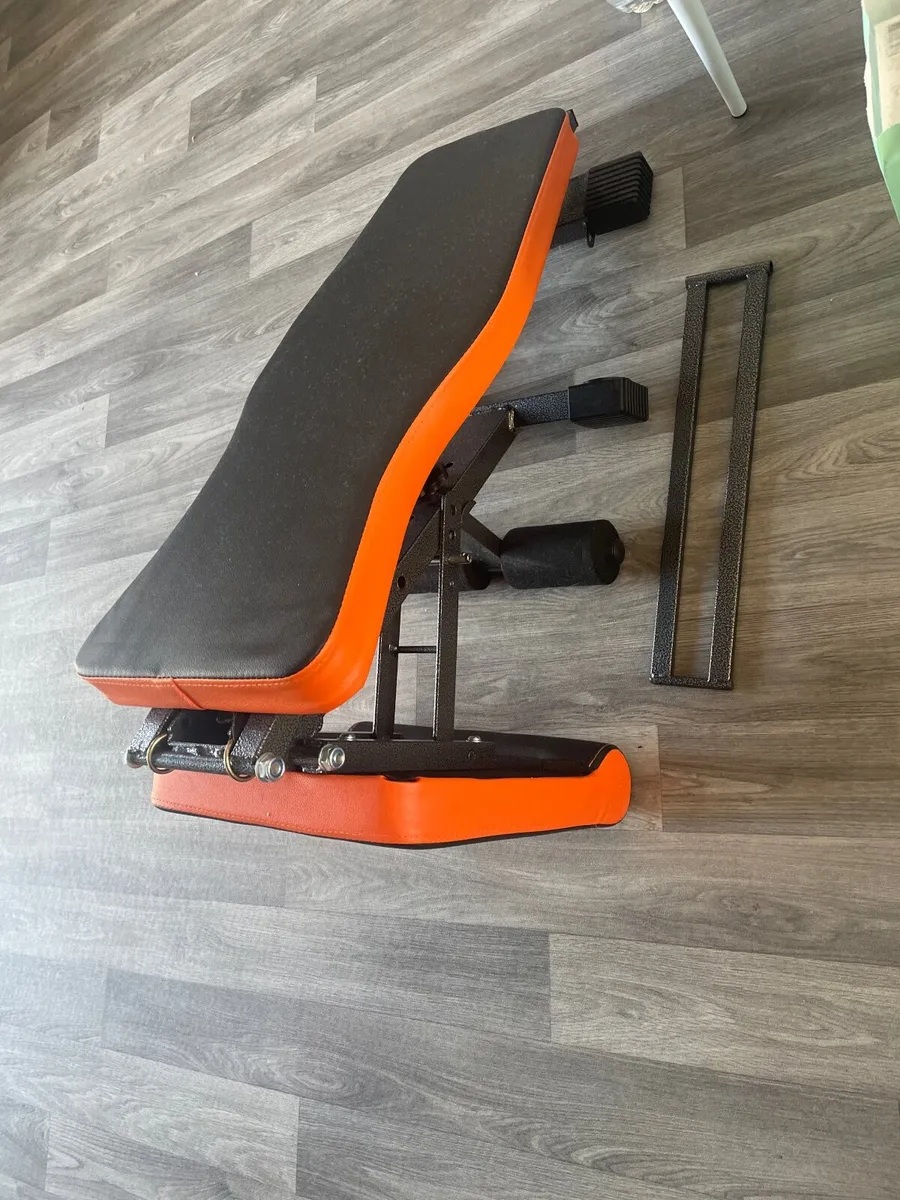 Working out bench - Image 1