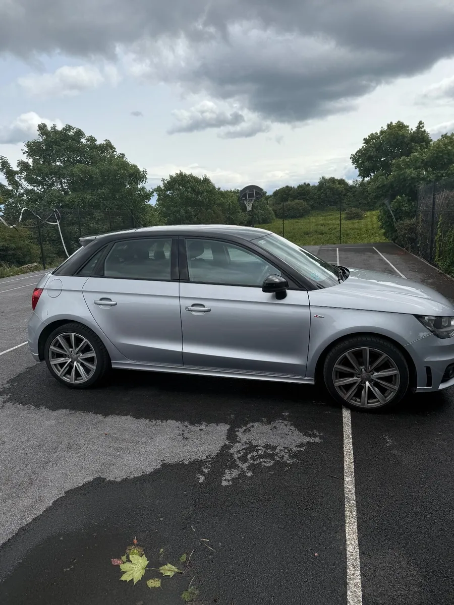 Audi A1 SE TDI 2015 - Image 4