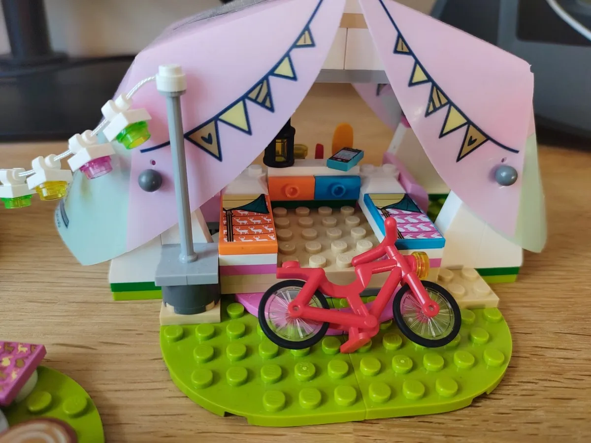 LEGO Friends set 41392 Nature Glamping - Image 3