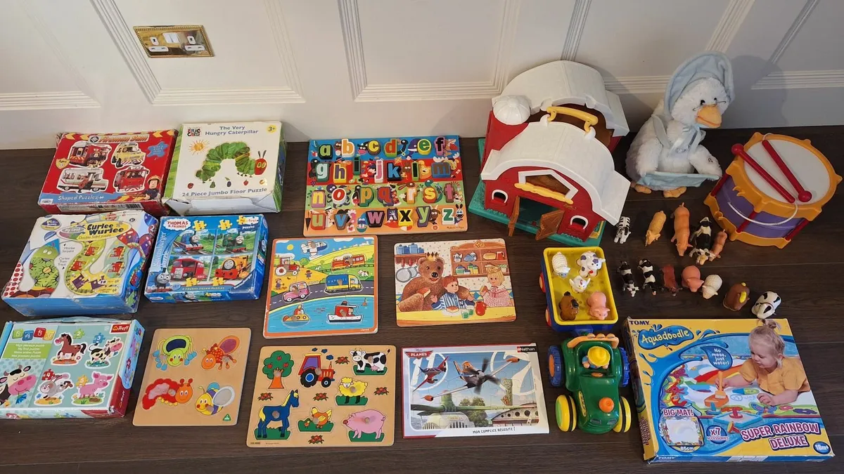 Toddler Jigsaws  aquadoodle and farm animals