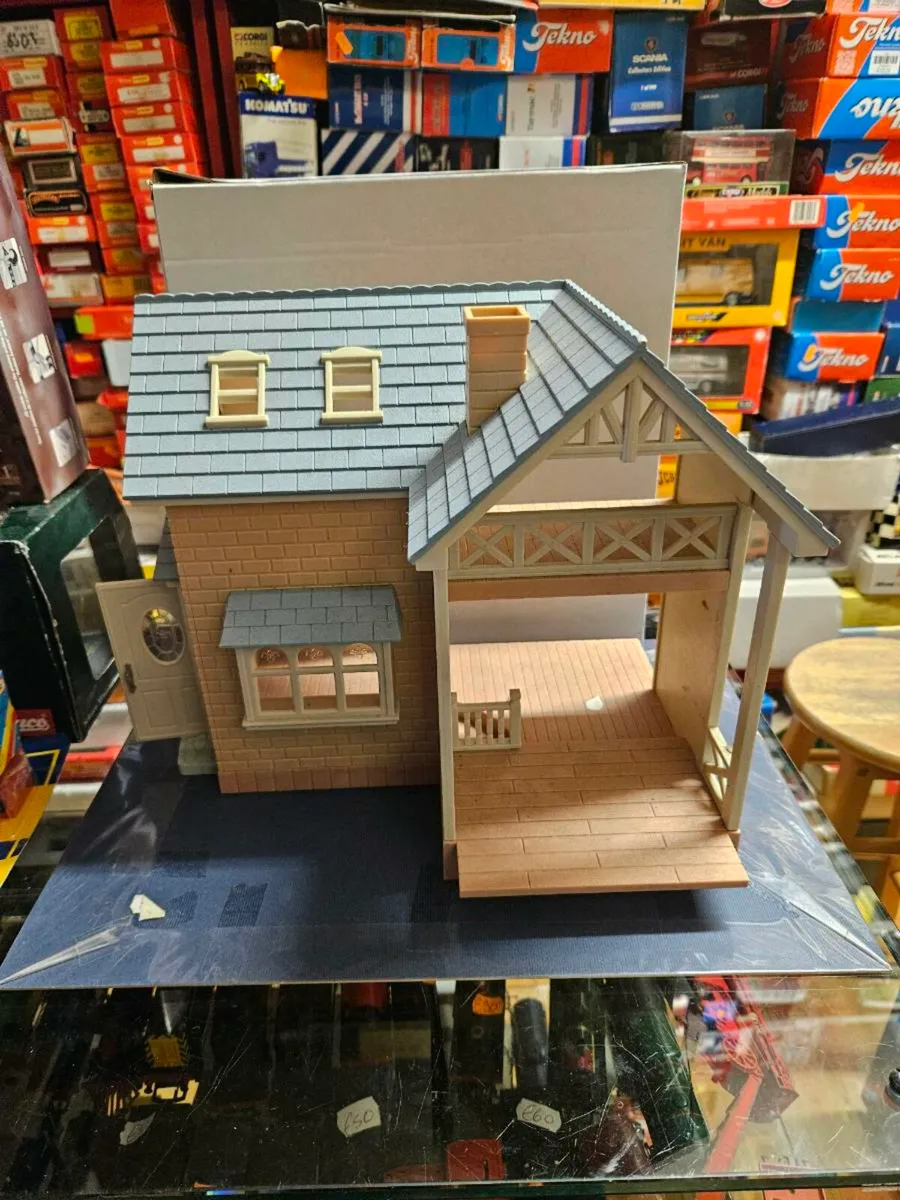 Sylvanian Families House - Image 1