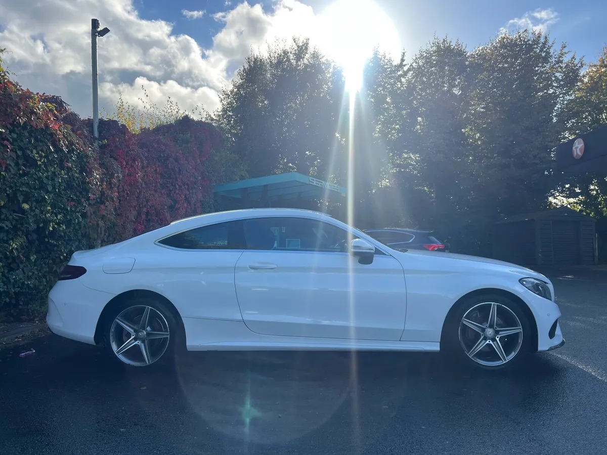 Spectacular Mercedes-Benz C220 Coupe AMG - Image 4