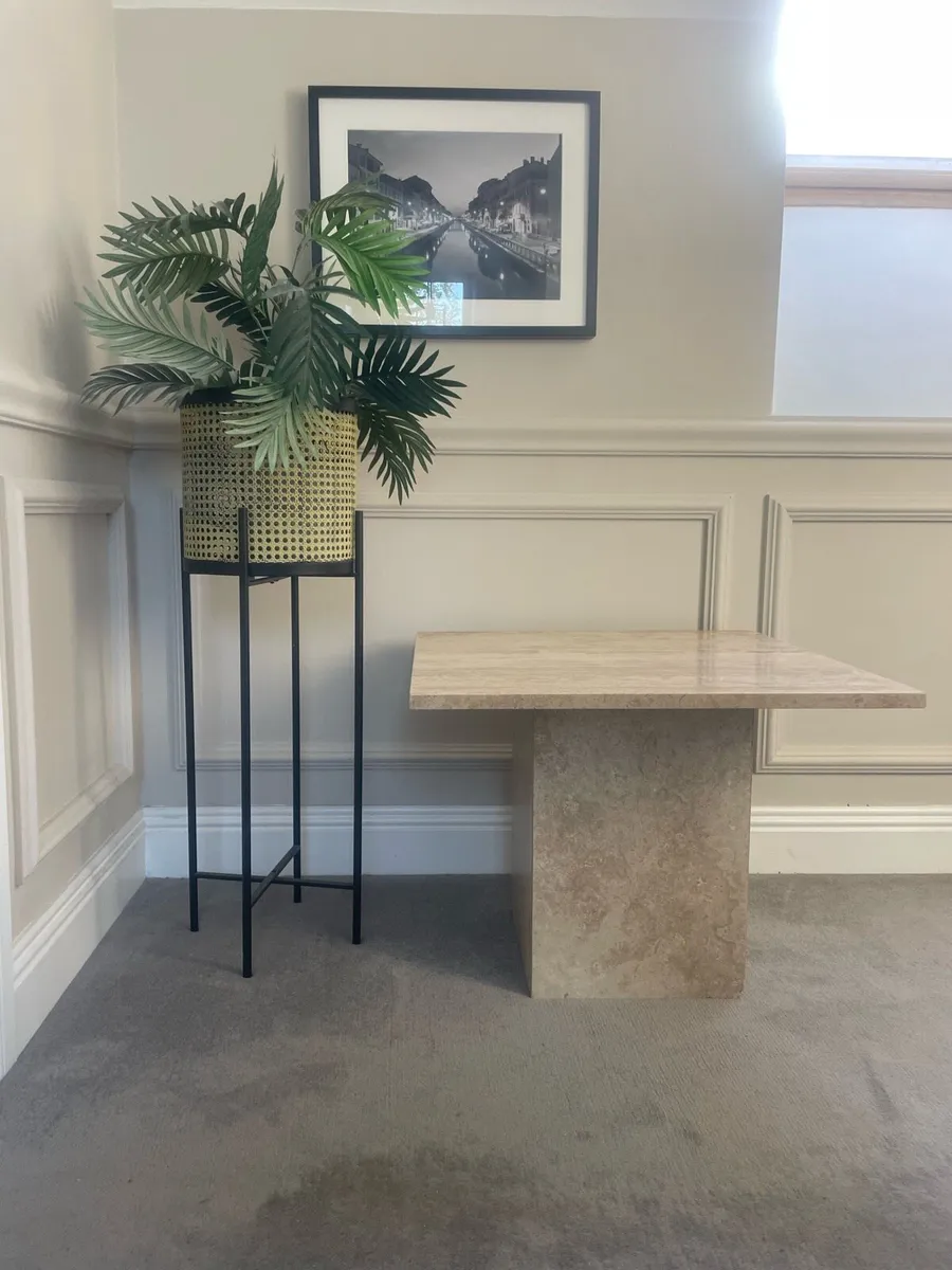 Table Set - Image 1