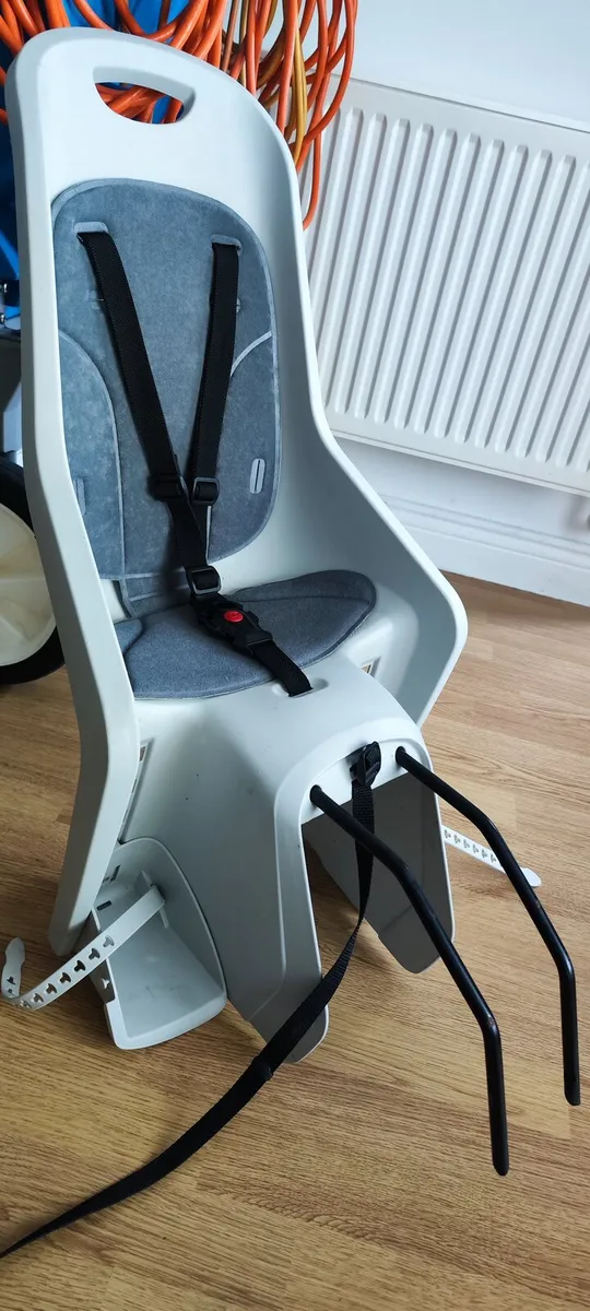 Child bike seat - Image 1