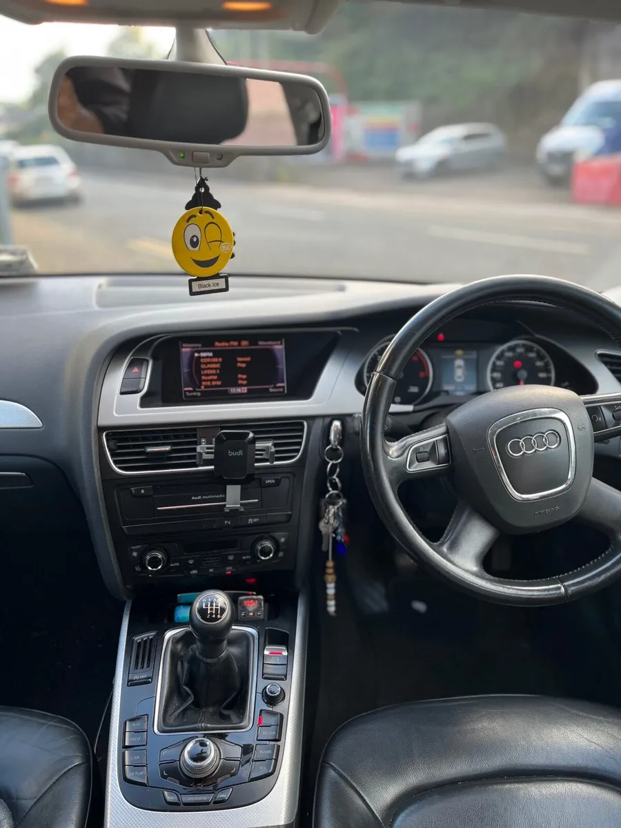 Audi A4 2011 - Image 3