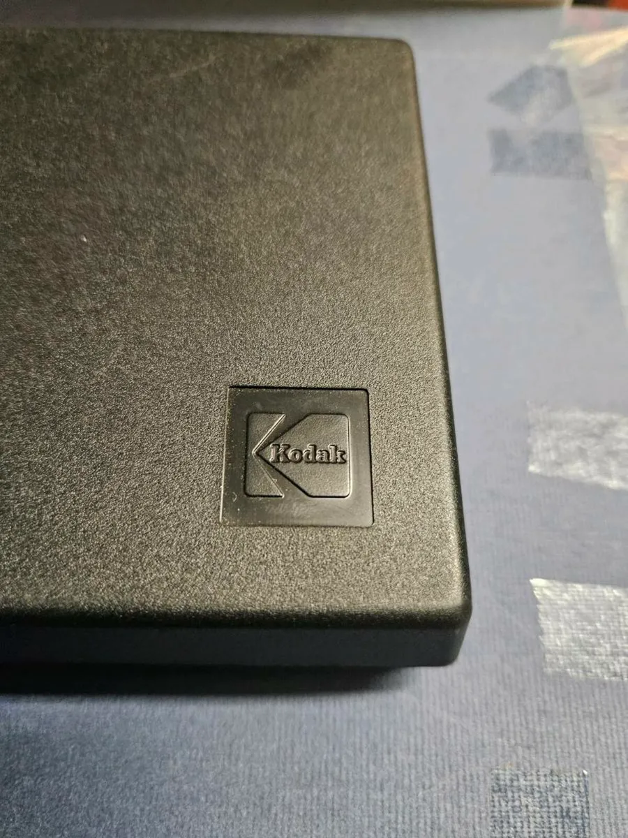 Vintage Retro Kodak Camera - Image 2